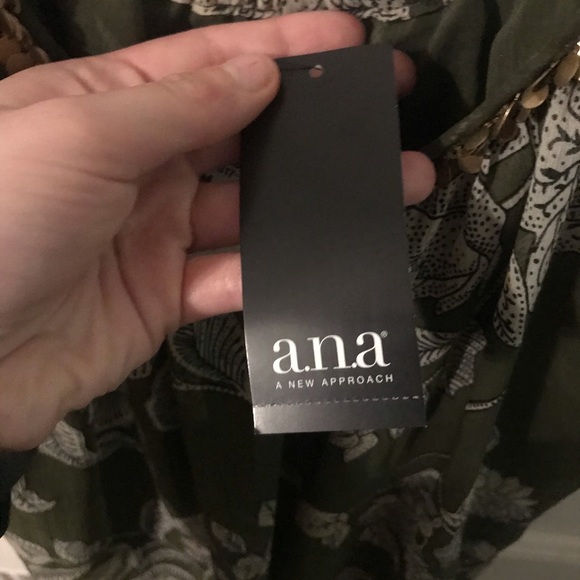 Army green A.N.A tank top - Picture 5 of 6